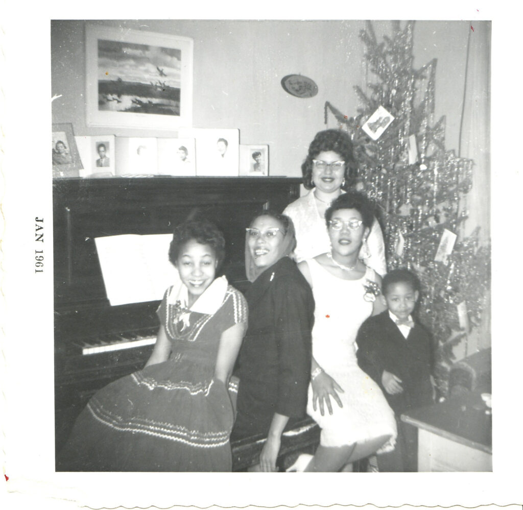 Christmas 1960 - Cecelia, Ruth, Kathy, Thad and friend Mae Perry