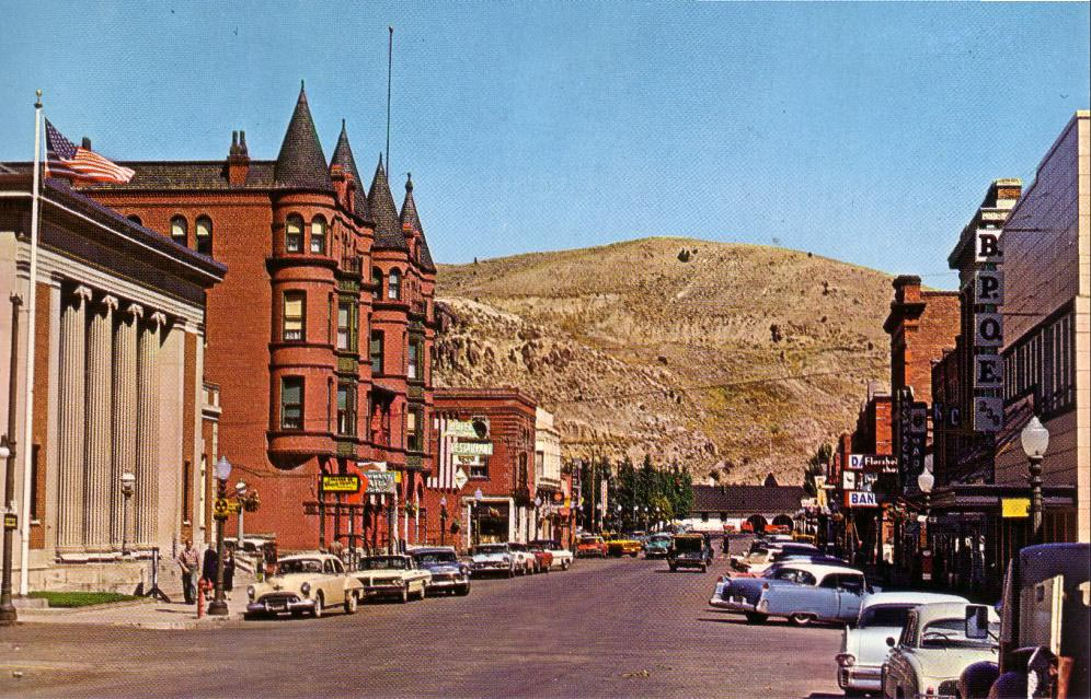 Main Street looking North